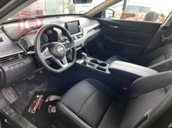 نيسان ألتيما